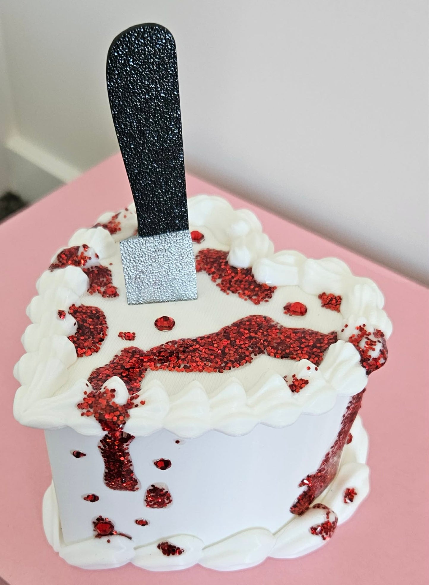1989 Blank Space cake trinket dish (hand embellished)