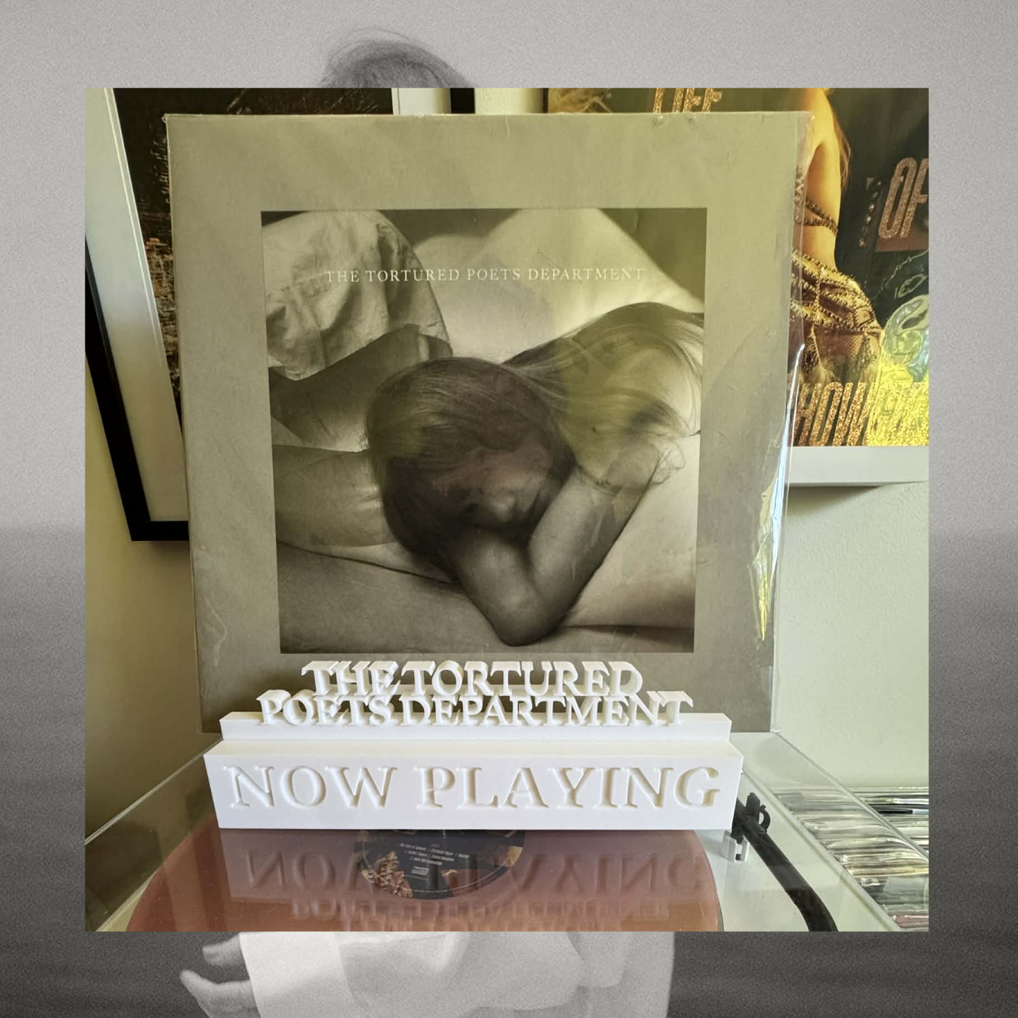 Now Playing - Vinyl Display Stand and Wall-Mounted Shelf