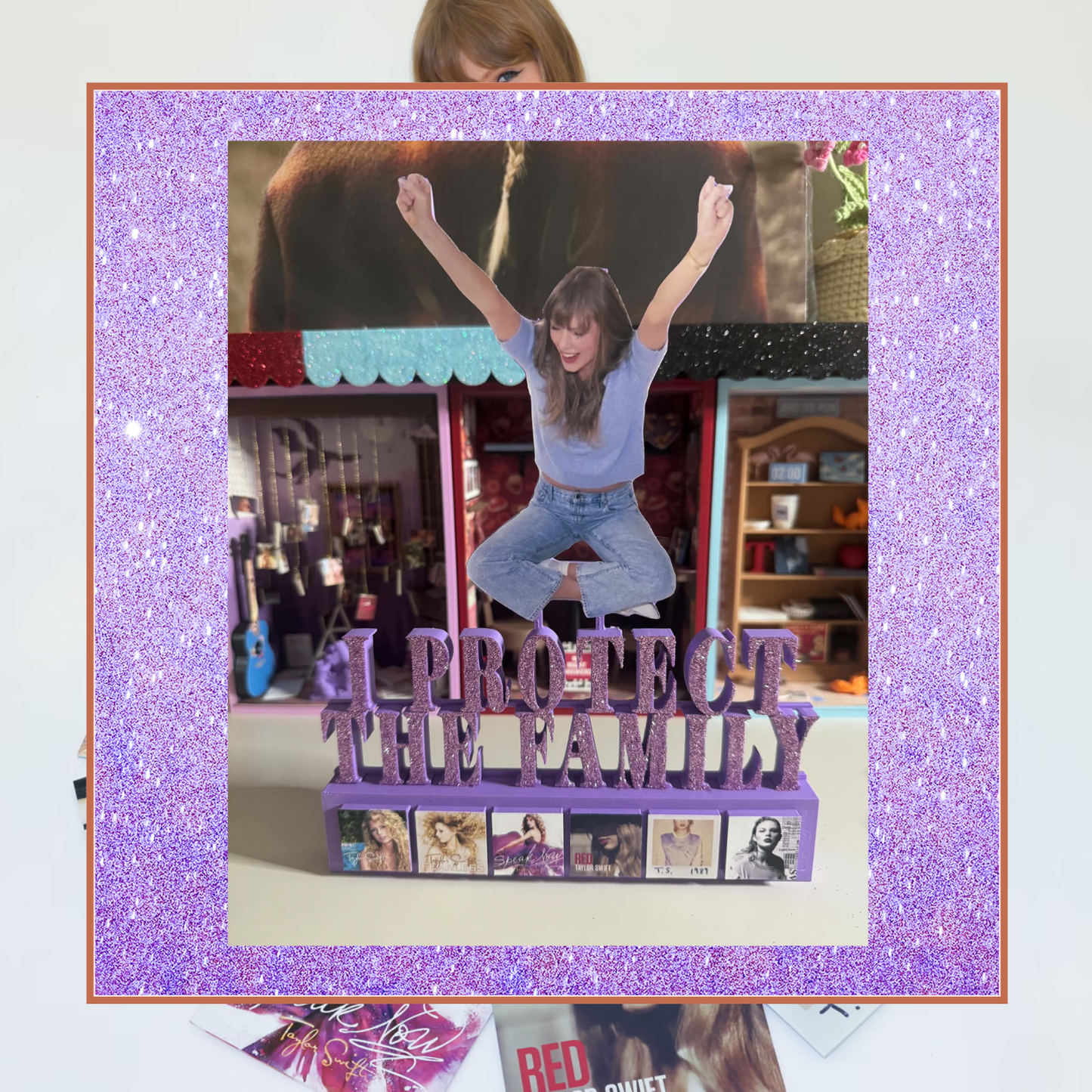 Iconic Moments - Shelf trinket (hand-glittered)