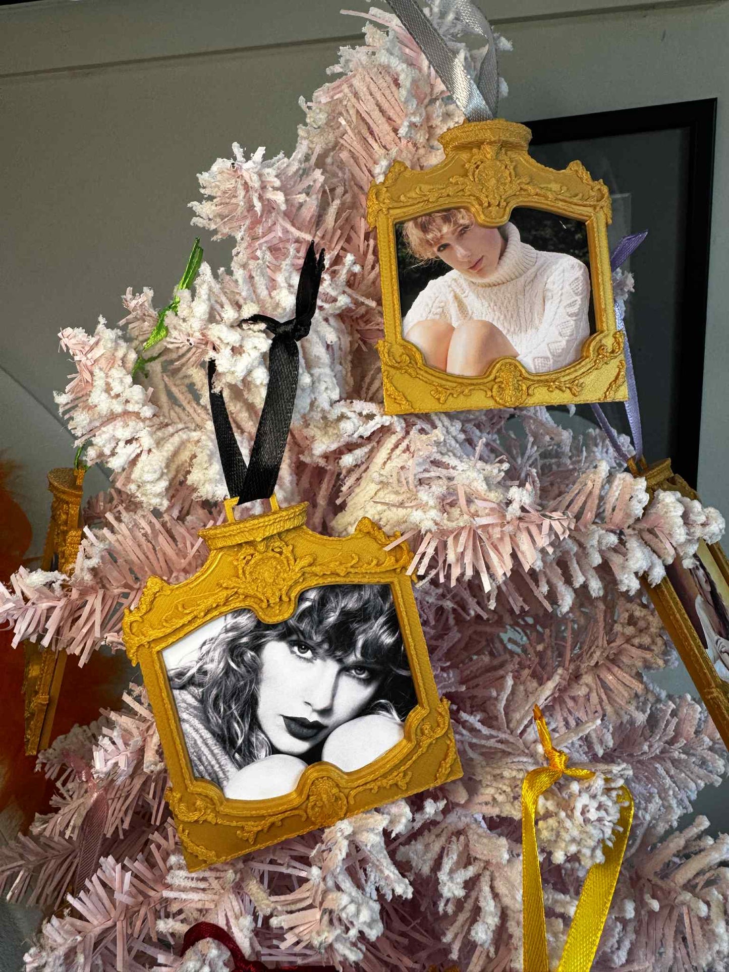 Christmas decoration - Fate of Ophelia edition